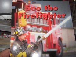 Avenues (Little Language Books): See the Firefighter
