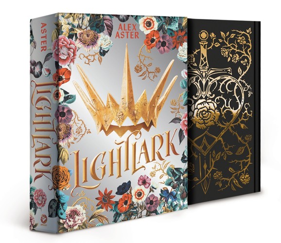 Lightlark: Collectors Edition (The Lightlark Saga Book 1)