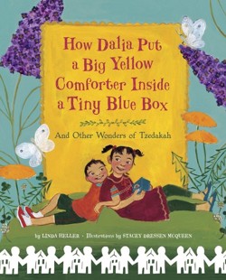 How Dalia Put a Big Yellow Comforter Inside a Tiny Blue Box