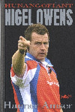 Hanner Amser  Hunangofiant Nigel Owens